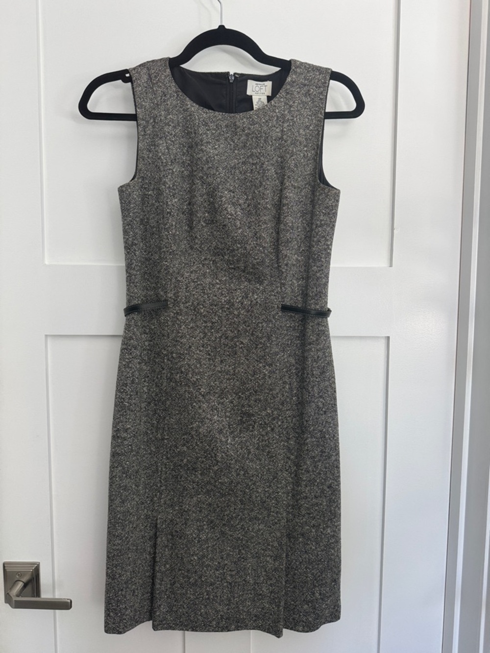 LOFT Gray Tweed Sleeveless Sheath tweed wool blend Dress 2P